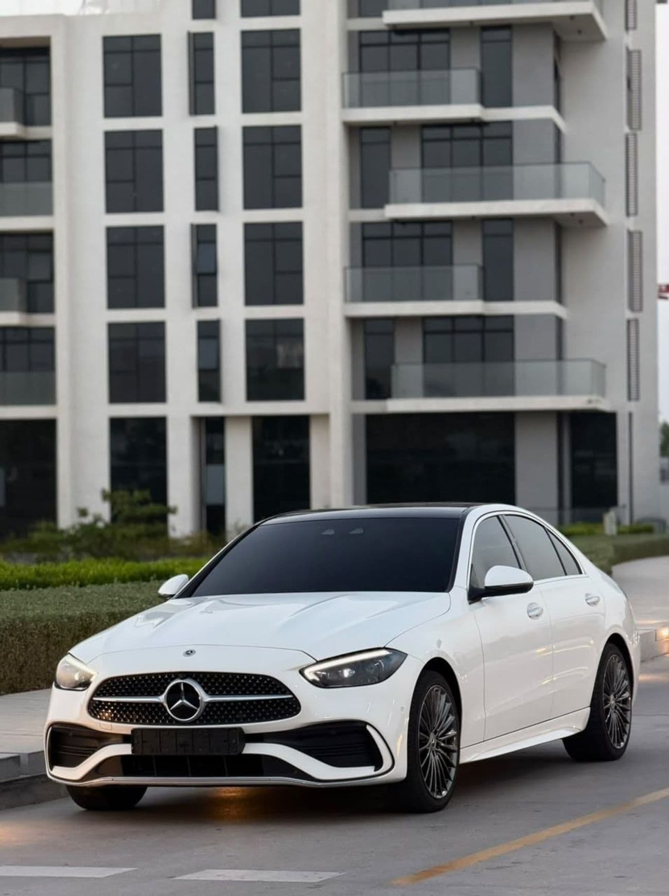 2022 Mercedes Benz C300 AMG thumbnail 2