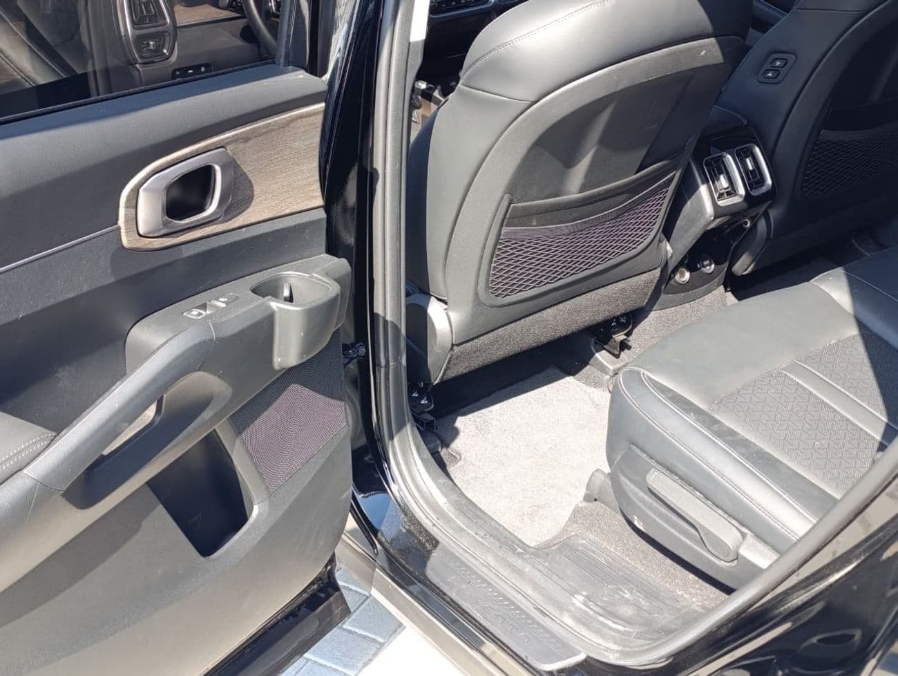 2023 Kia Sorento EX thumbnail 8