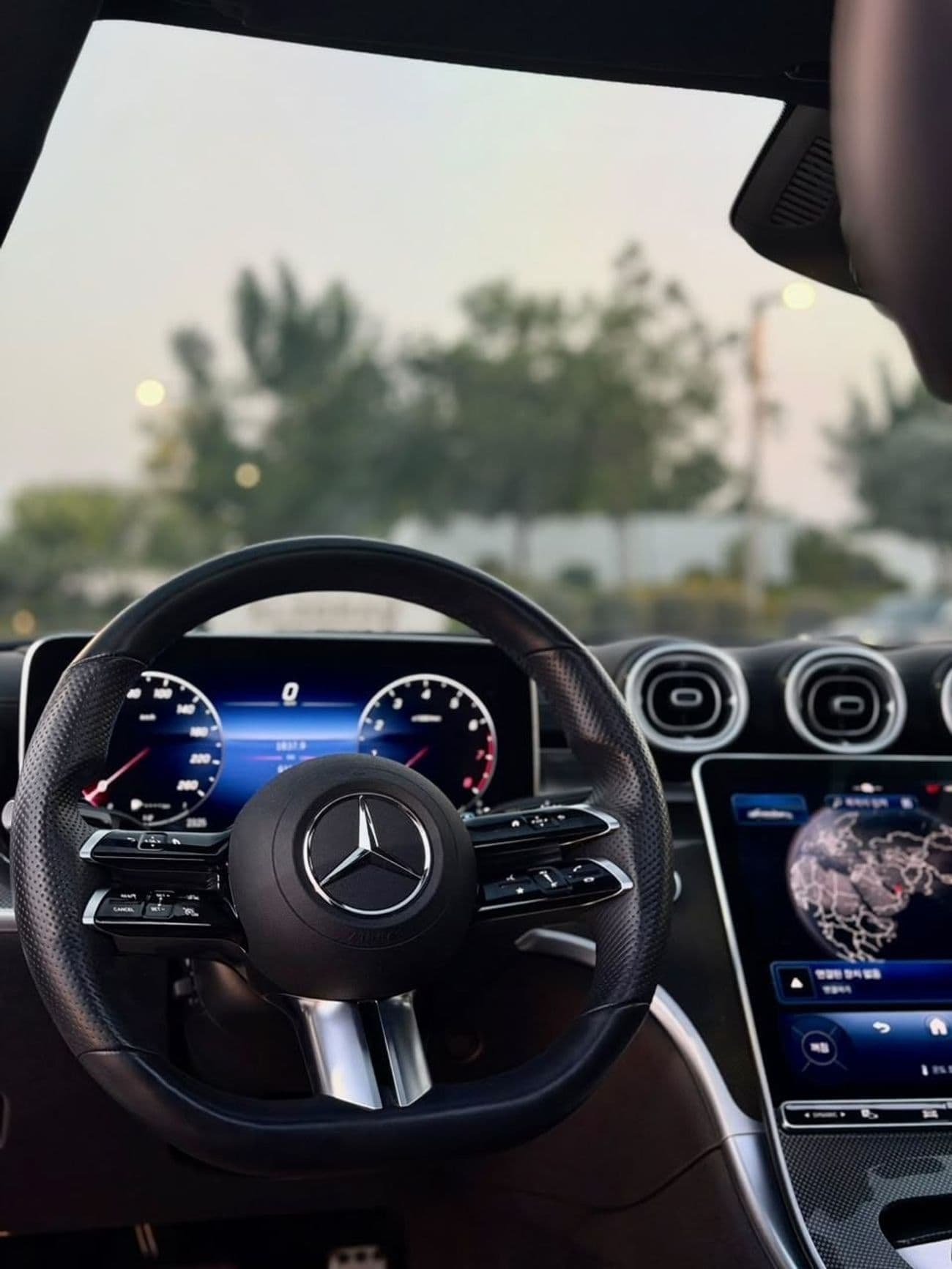 2022 Mercedes Benz C300 AMG thumbnail 4
