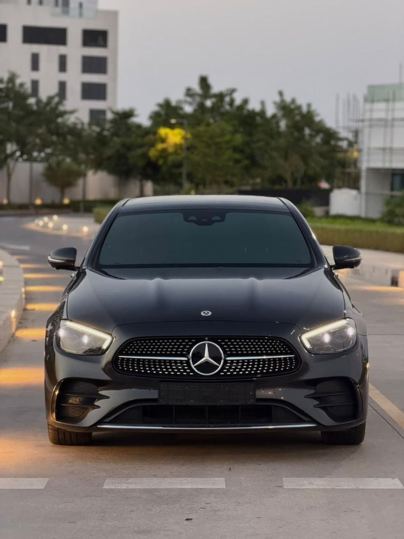2022 Mercedes Benz E350 4MATIC thumbnail 3
