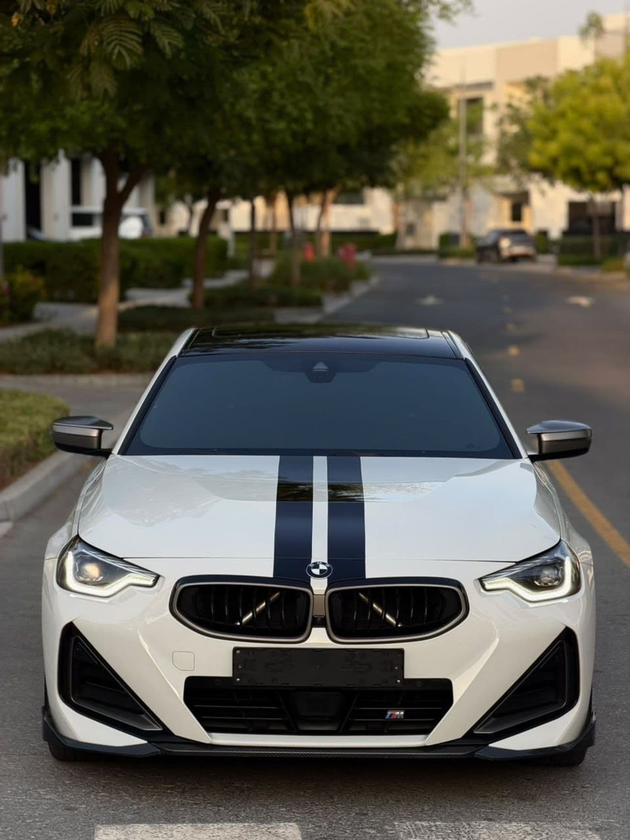 2023 BMW M240i XDRIVE thumbnail 3