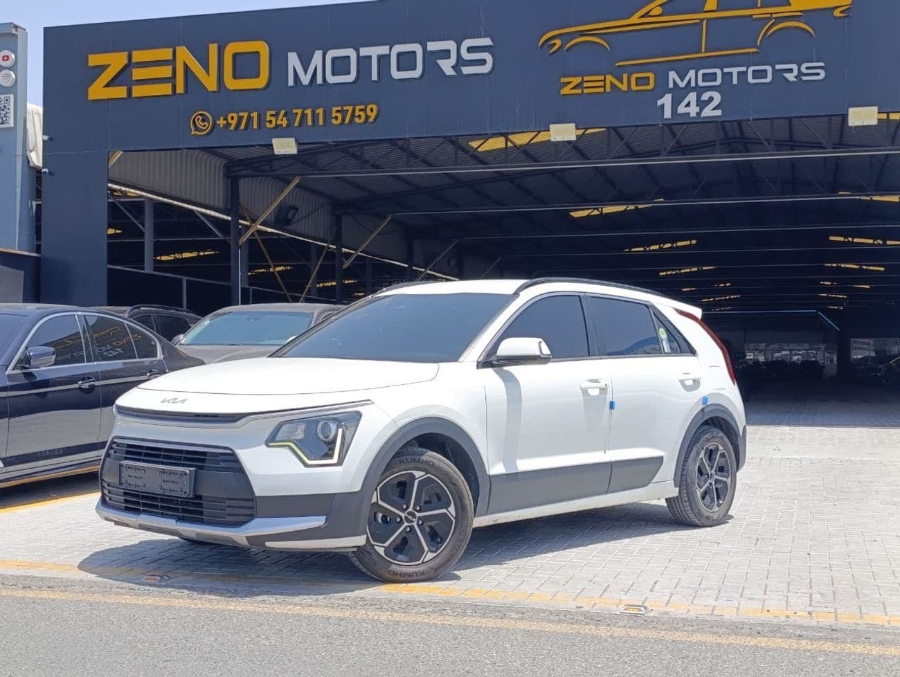 2022 Kia Niro LX STANDARD thumbnail 2
