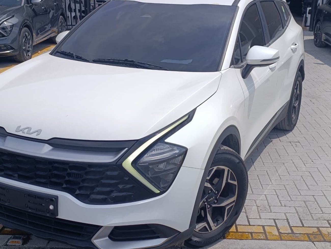 2022 Kia Sportage LX thumbnail 3