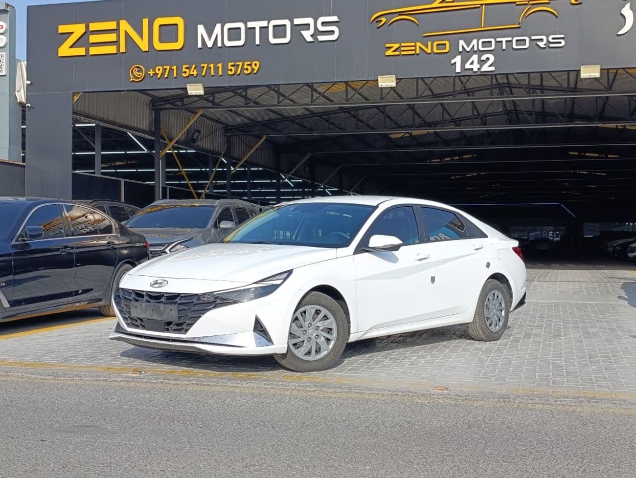 2021 Hyundai Avante STANDARD thumbnail 2
