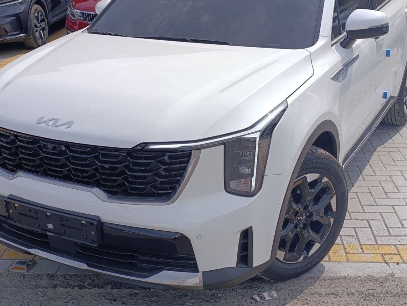 2025 Kia Sorento EX FOP thumbnail 3