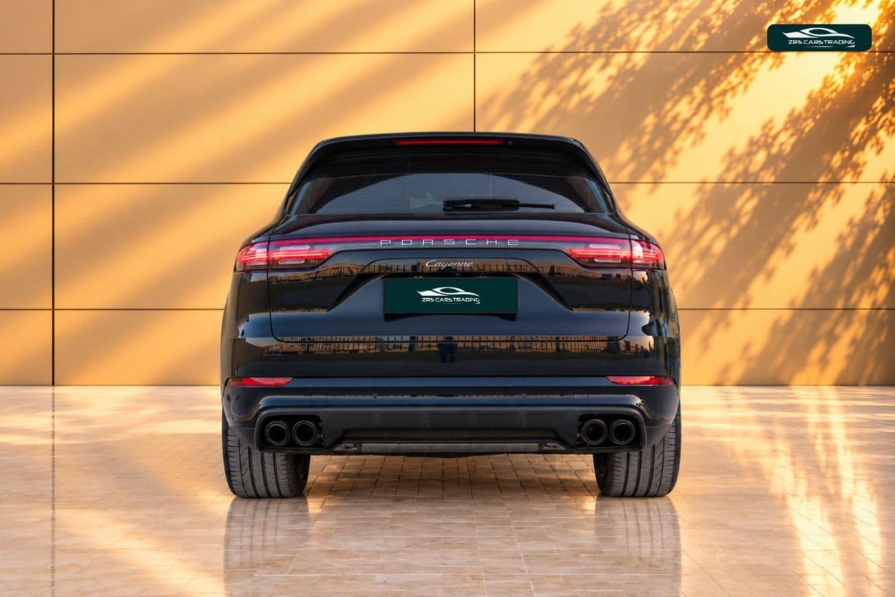 2023 Porsche Cayenne PLATINUM EDITION thumbnail 5