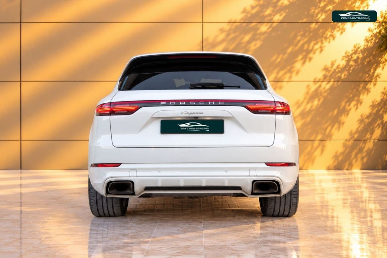 2019 Porsche Cayenne STANDARD thumbnail 5