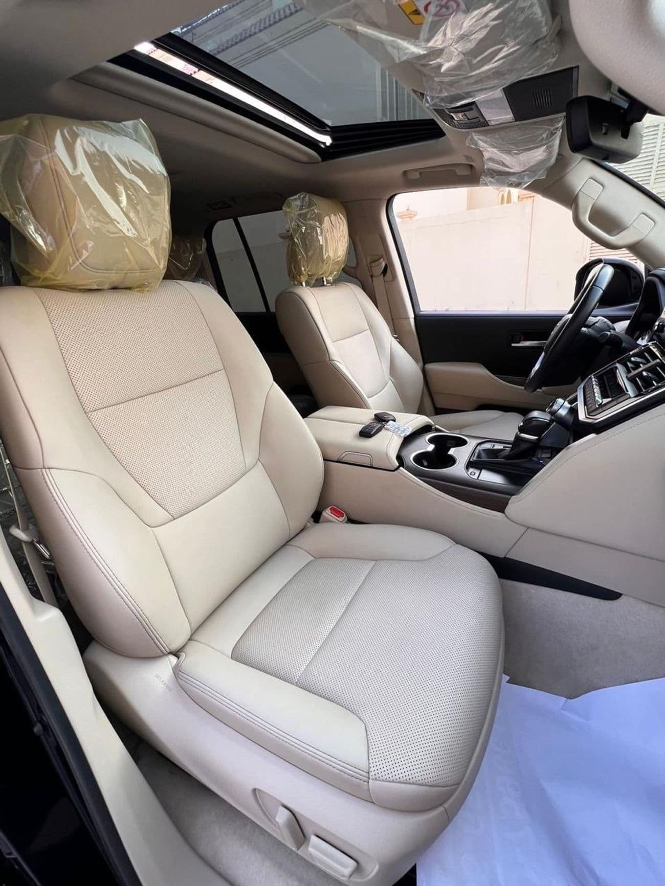 2022 Toyota Land Cruiser GXR thumbnail 8