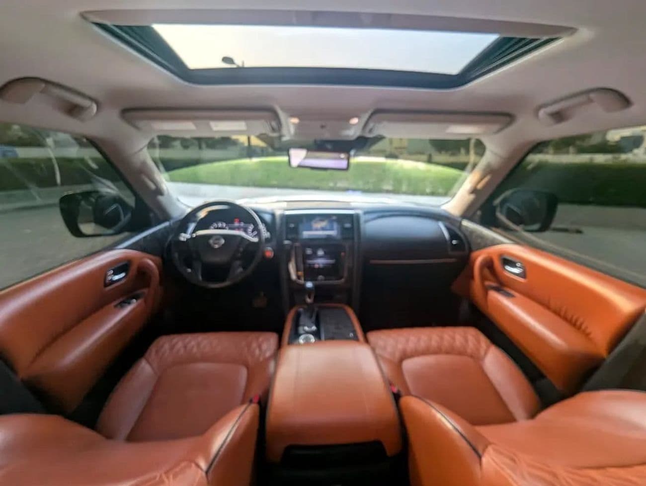 2020 Nissan Patrol SE PLATINUM CITY thumbnail 5