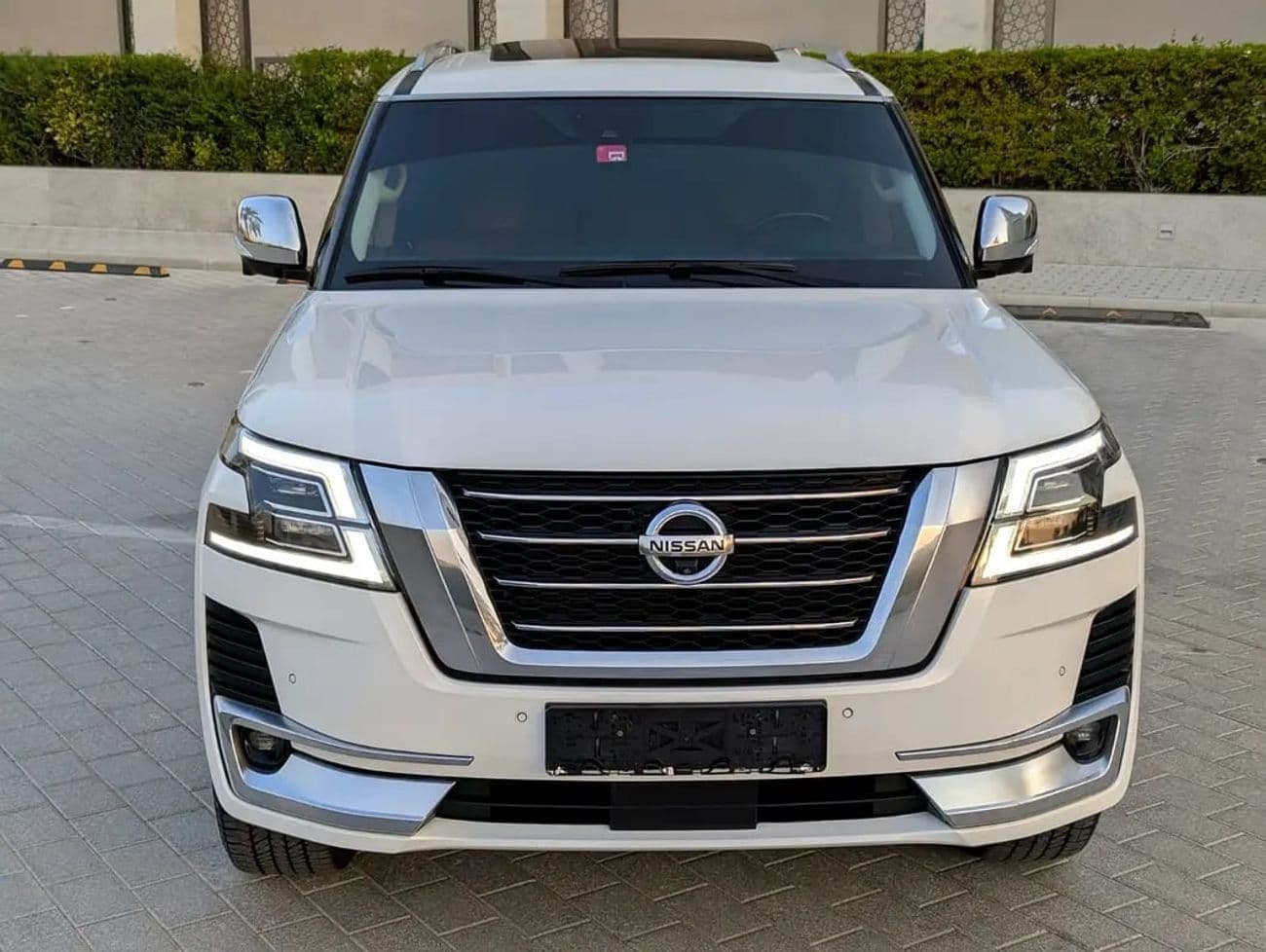 2020 Nissan Patrol SE PLATINUM CITY thumbnail 3