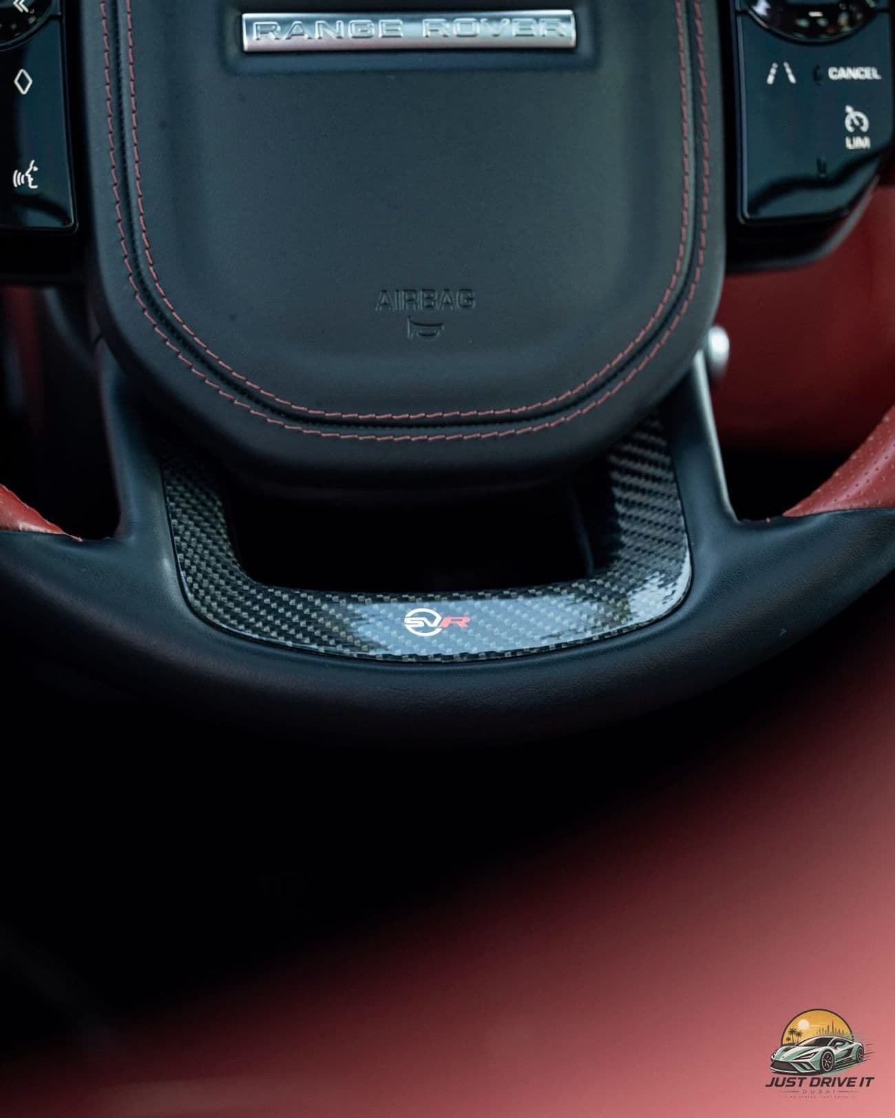 2022 Land Rover Range Rover Sport SVR thumbnail 4