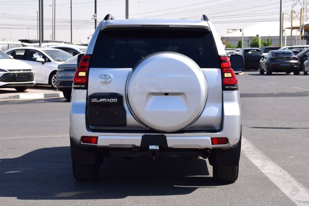 2024 Toyota Prado GXL thumbnail 3
