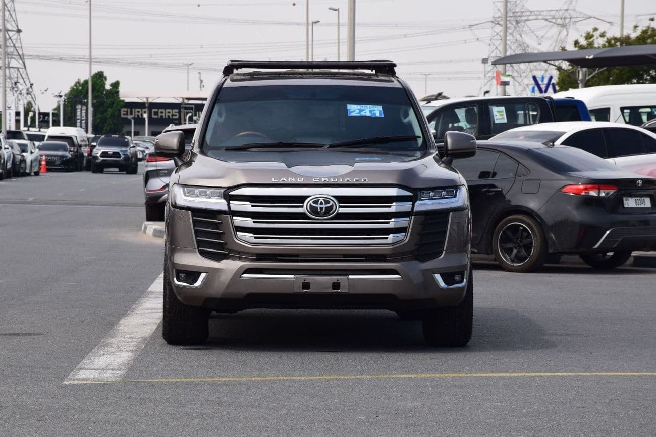 2015 Toyota Land Cruiser thumbnail 2