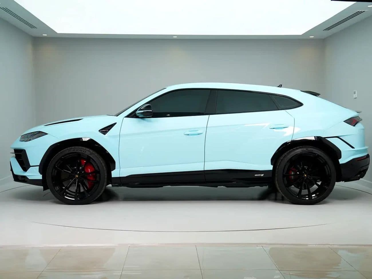 2024 Lamborghini Urus S thumbnail 3