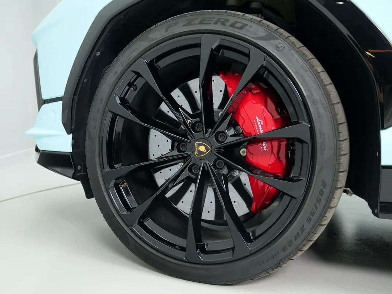 2024 Lamborghini Urus S thumbnail 8
