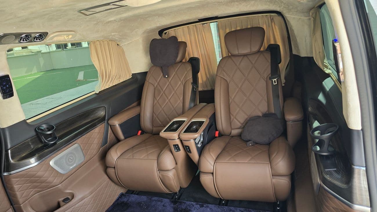 2024 Mercedes Benz V 250 LUXURY thumbnail 8