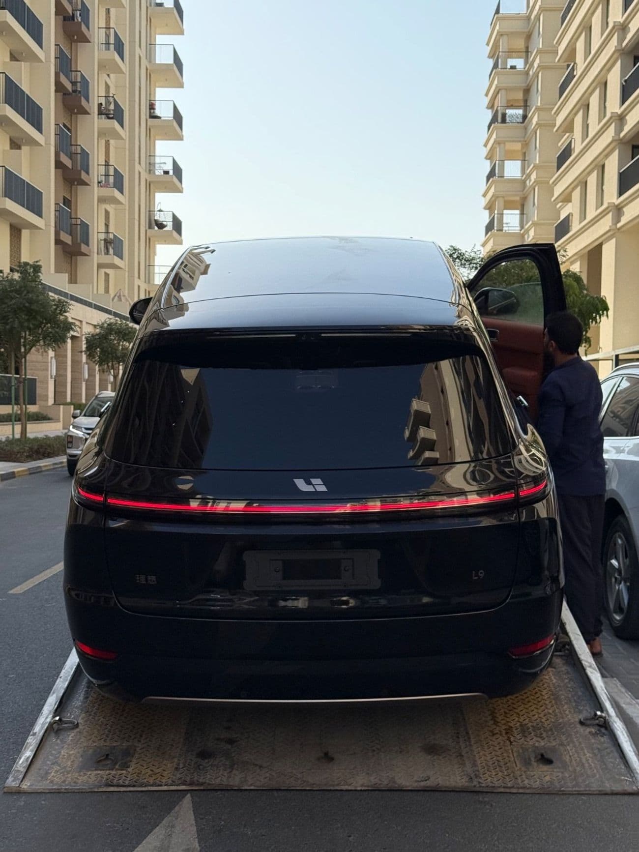 2025 Li Auto L9 ULTRA thumbnail 7
