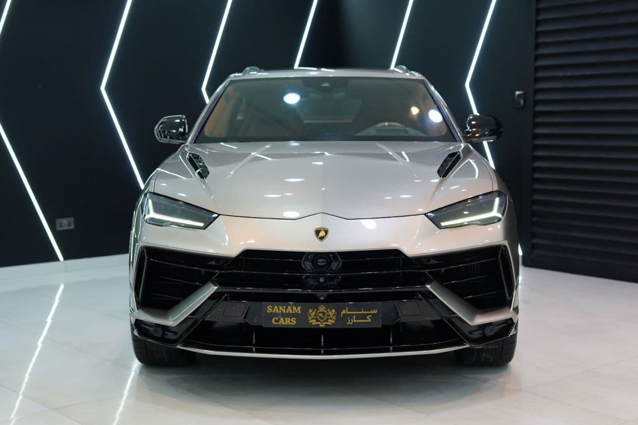 2023 Lamborghini Urus S thumbnail 2