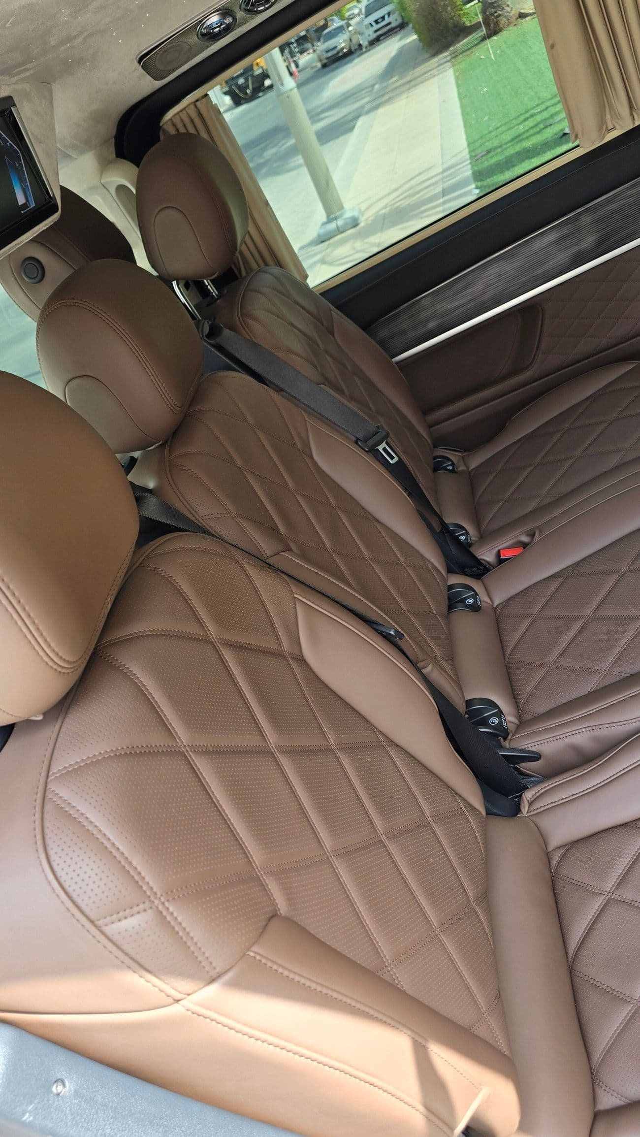 2024 Mercedes Benz V 250 LUXURY thumbnail 7