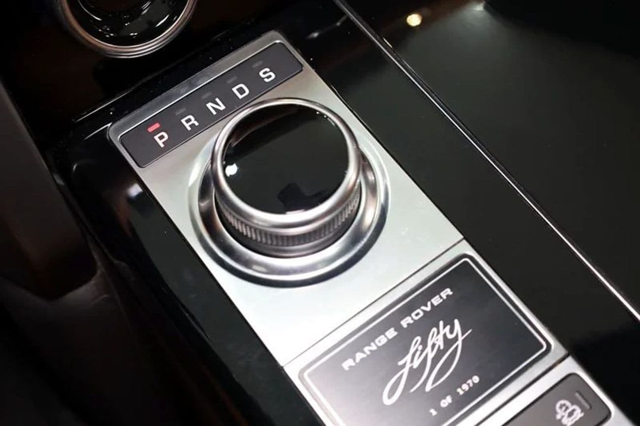 2021 Land Rover Range Rover Autobiography thumbnail 4