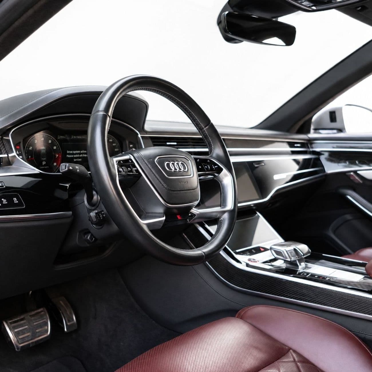 2021 Audi S8 STANDARD thumbnail 7