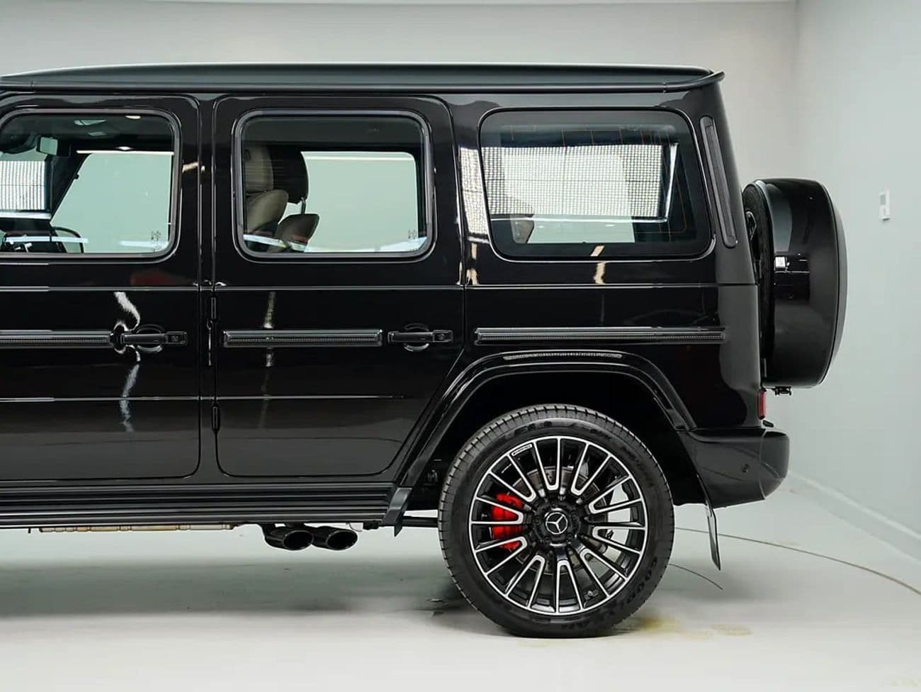 2026 Mercedes Benz G63 AMG STANDARD thumbnail 7
