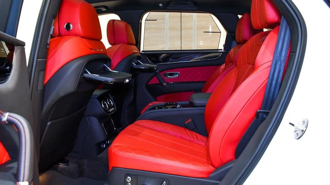 2017 Bentley Bentayga thumbnail 7