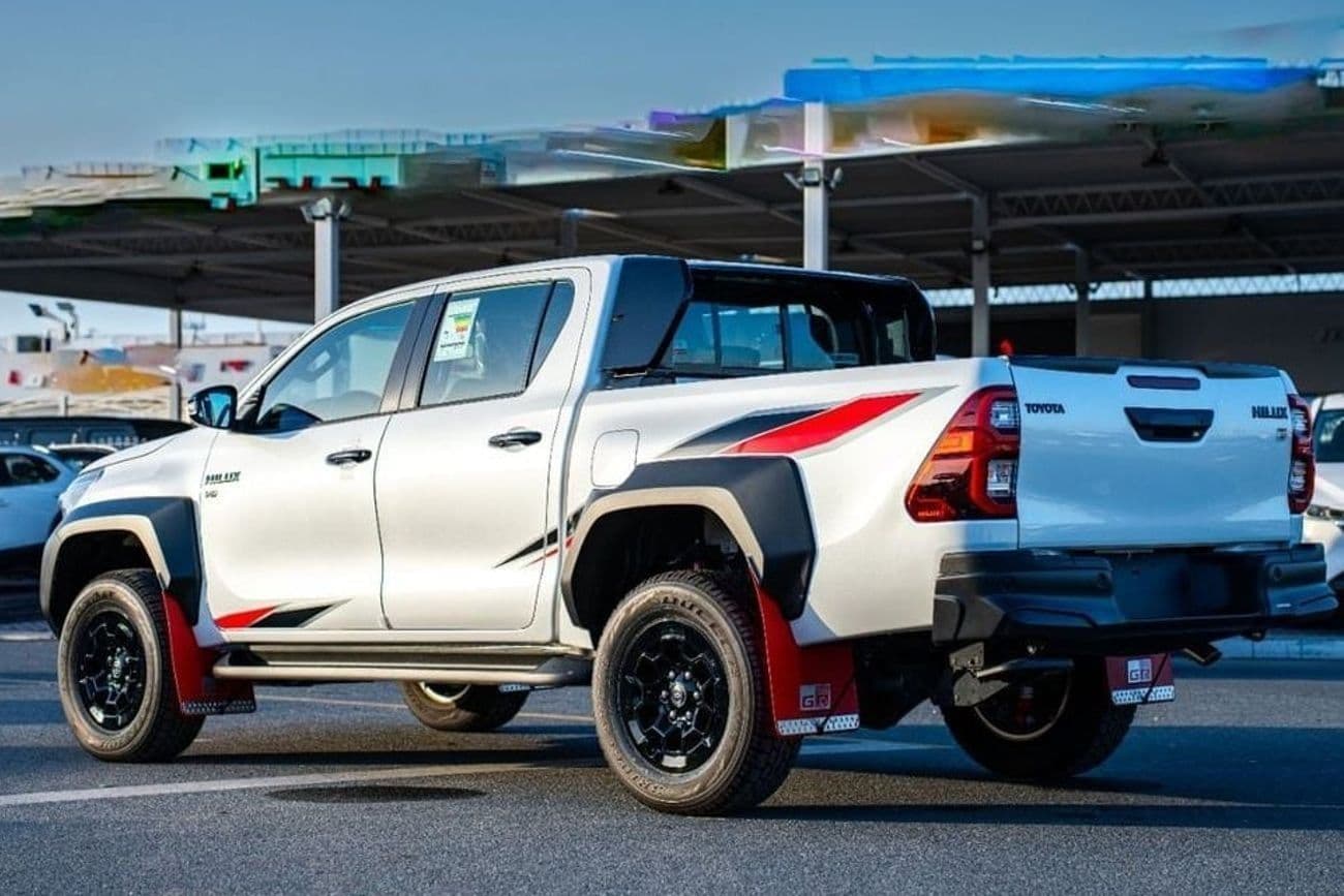 2026 Toyota Hilux ADVENTURE thumbnail 5