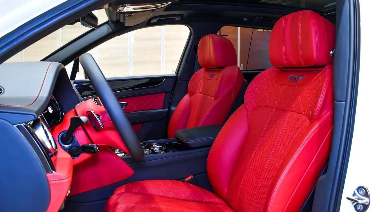 2017 Bentley Bentayga thumbnail 5