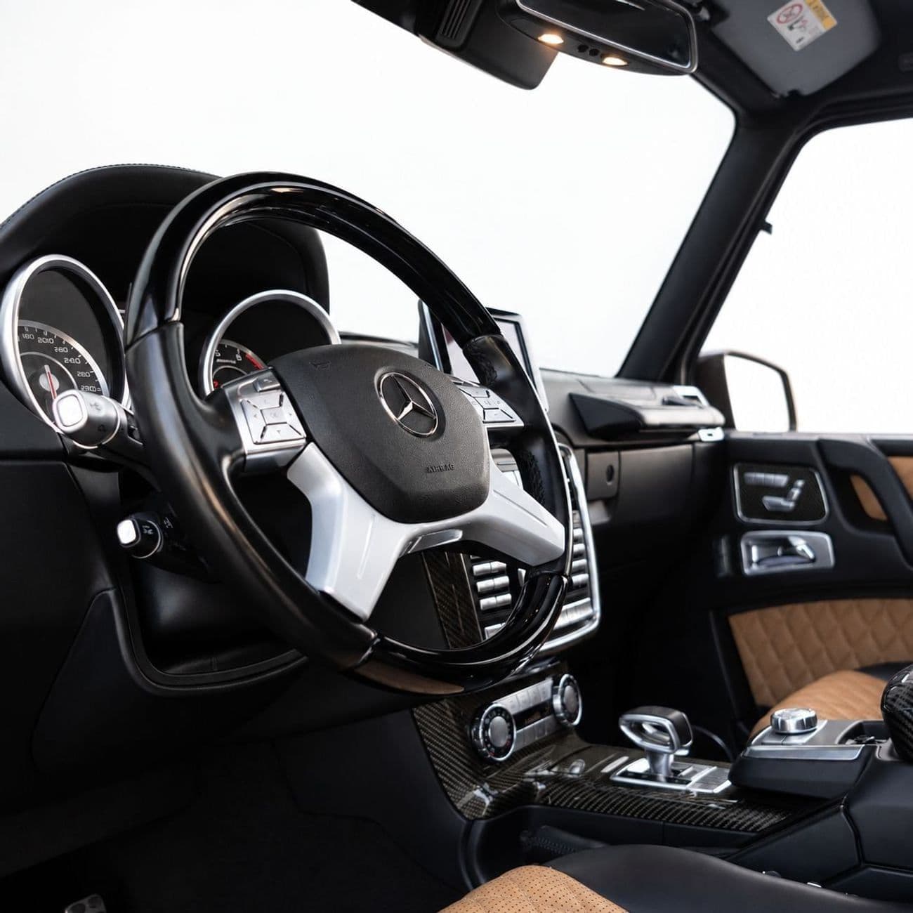 2015 Mercedes Benz G63 AMG STANDARD thumbnail 8