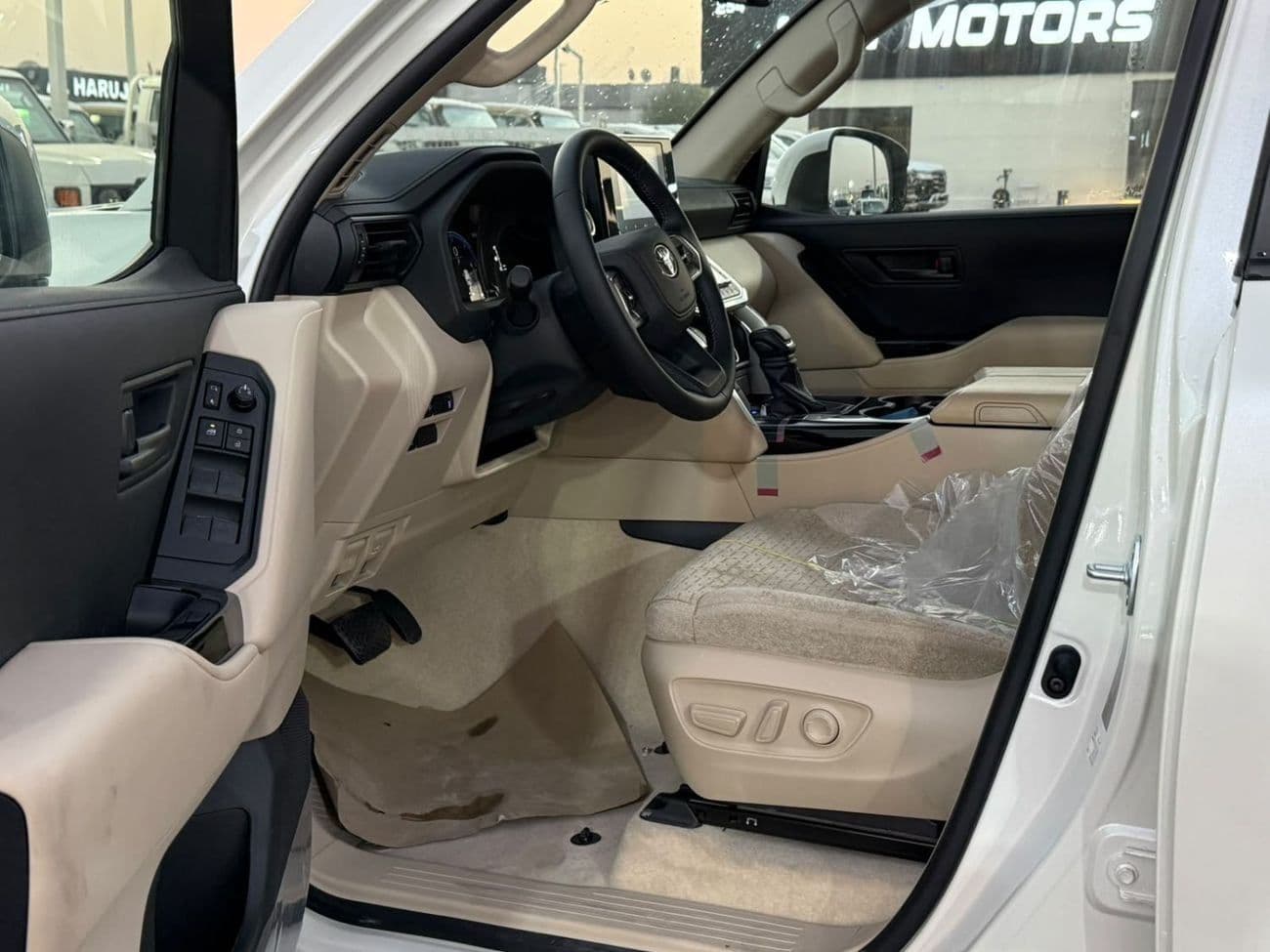 2026 Toyota Land Cruiser GXR thumbnail 5