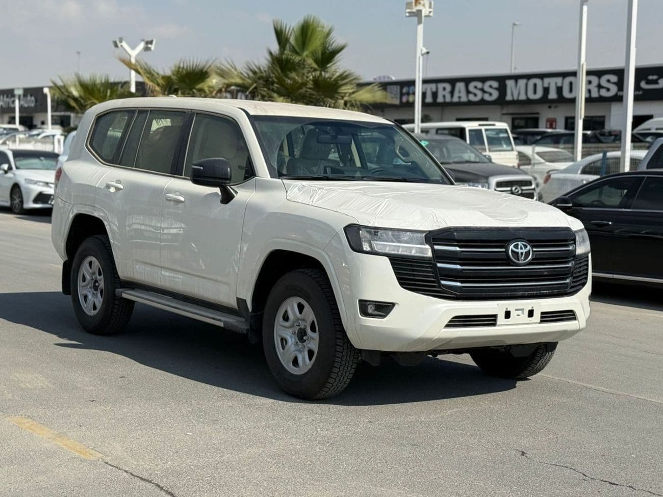 2026 Toyota Land Cruiser thumbnail 3
