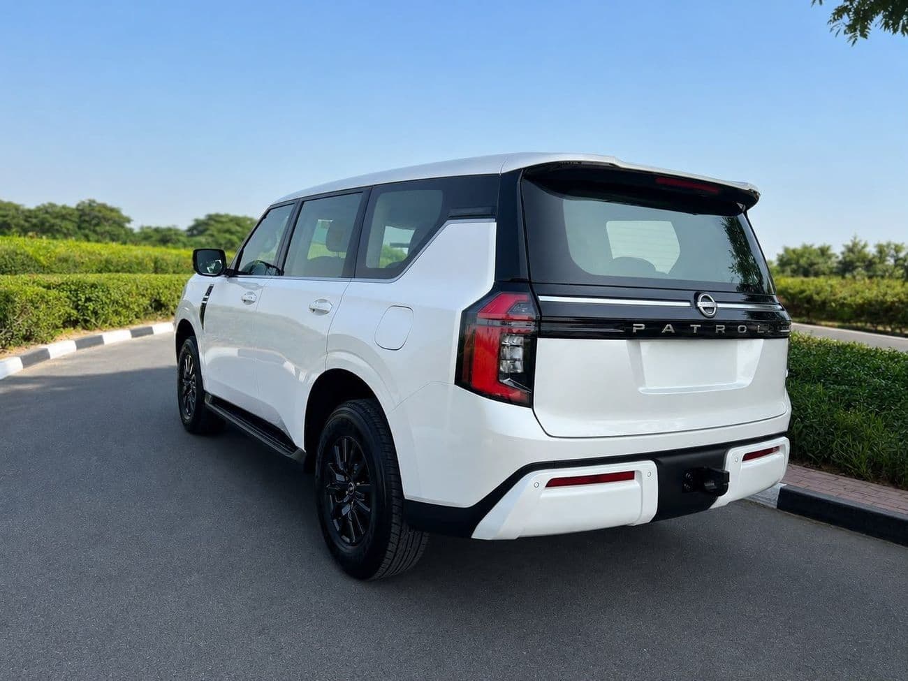 2026 Nissan Patrol XE thumbnail 3