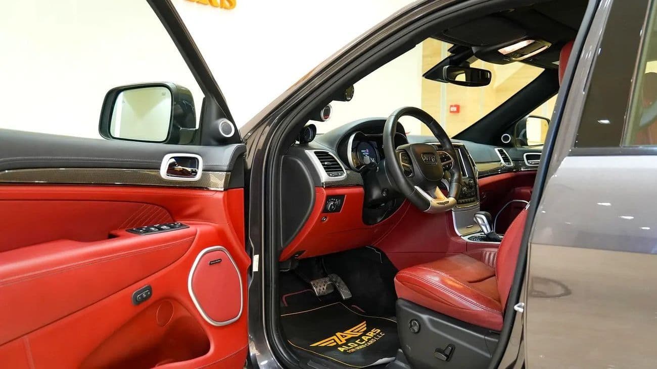 2018 Jeep Grand Cherokee TRACKHAWK thumbnail 4