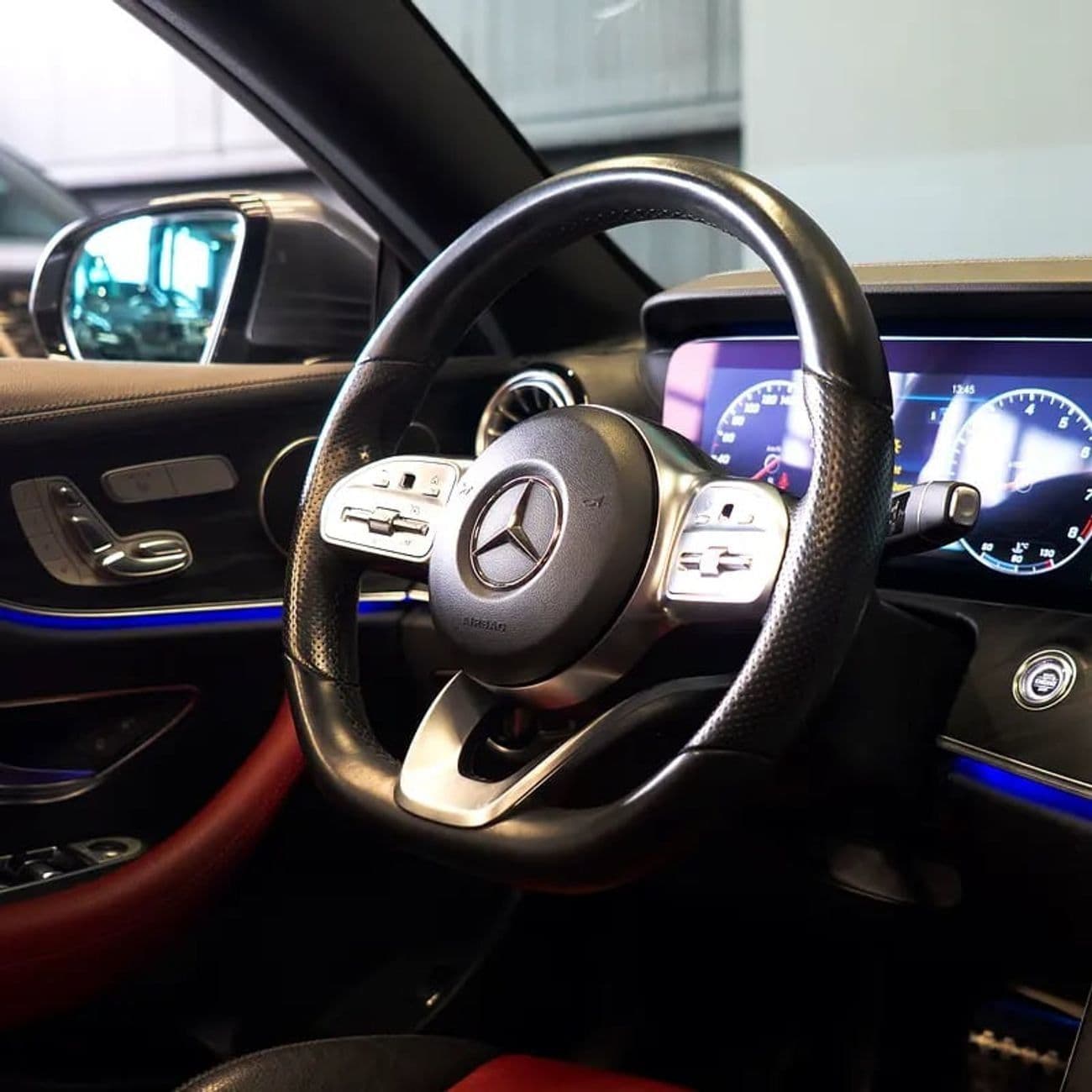 2020 Mercedes Benz E200 thumbnail 8