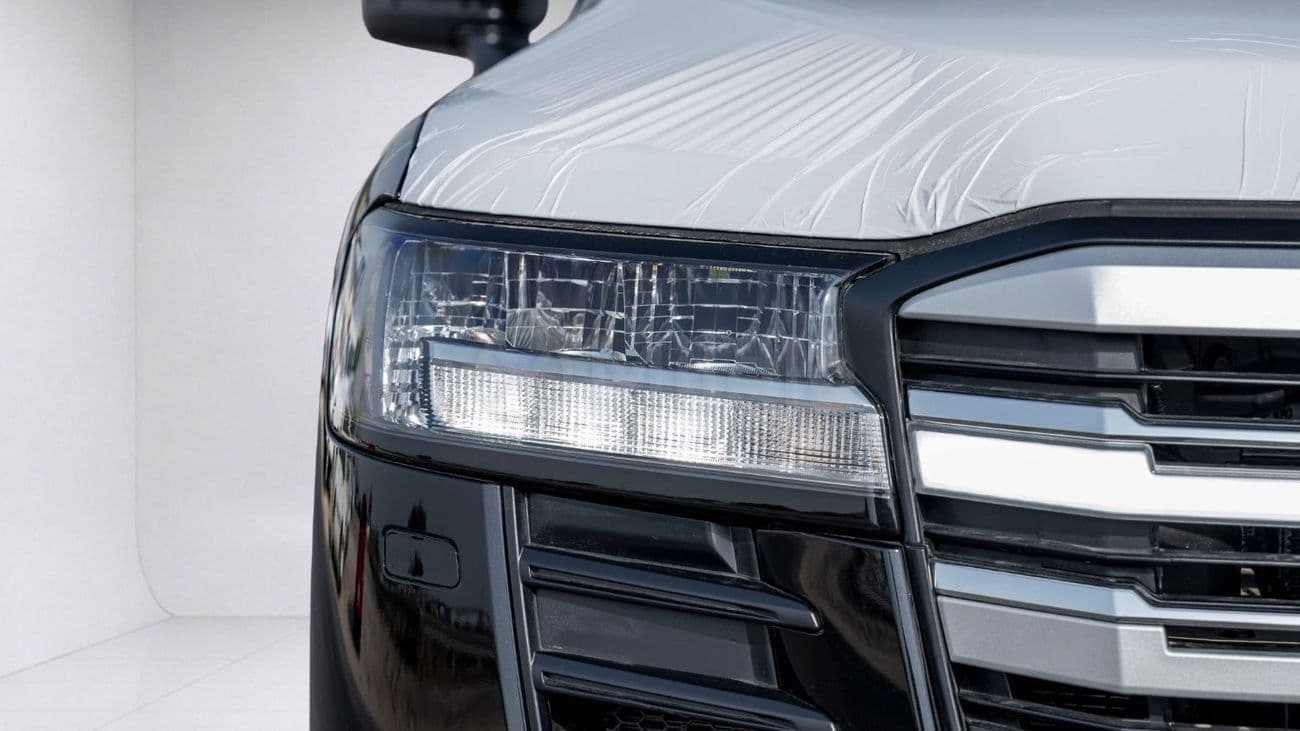 2026 Toyota Land Cruiser GXR thumbnail 4