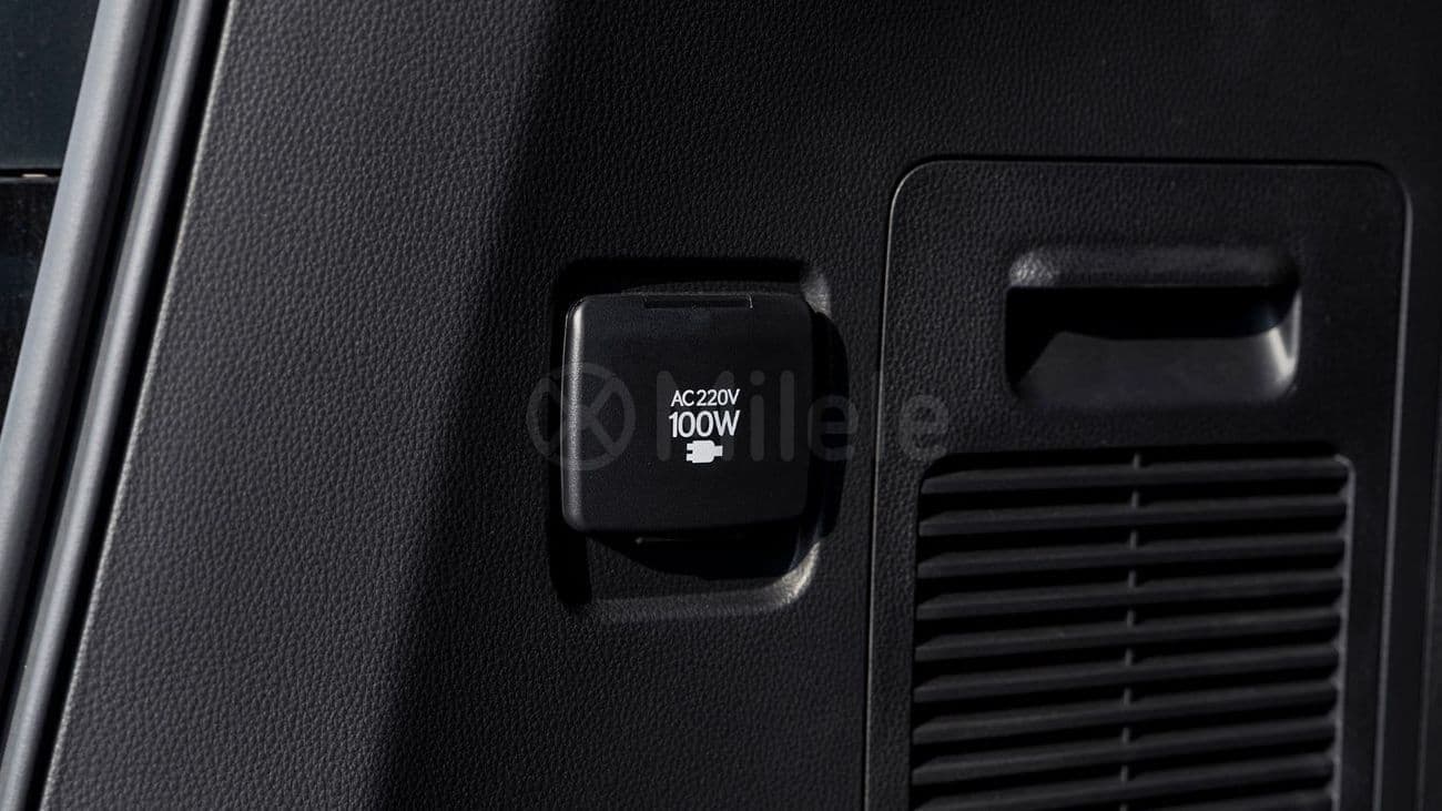 2026 Toyota Land Cruiser GXR thumbnail 8