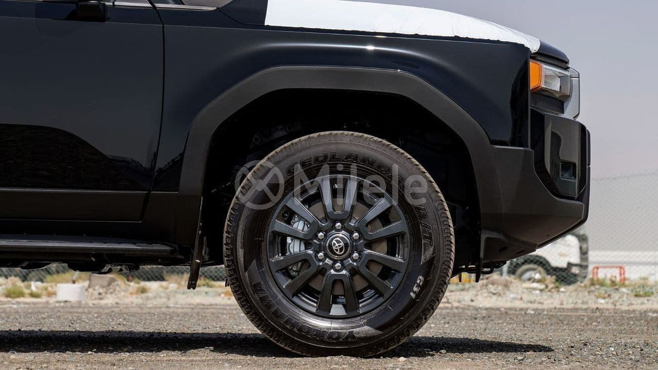 2024 Toyota Prado thumbnail 5