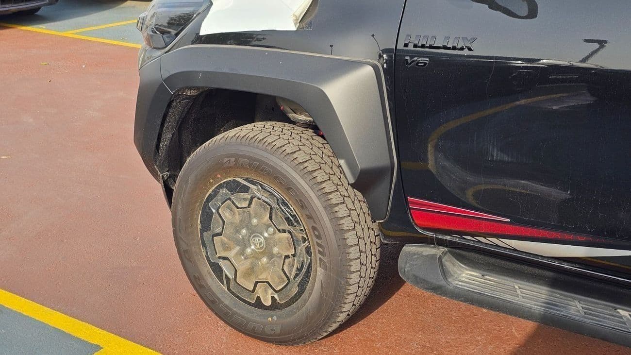 2026 Toyota Hilux GR SPORT thumbnail 7