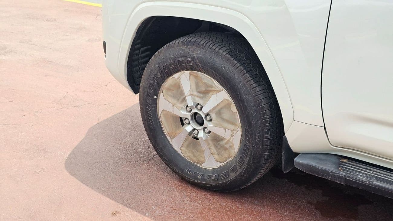 2025 Toyota Land Cruiser GXR thumbnail 7