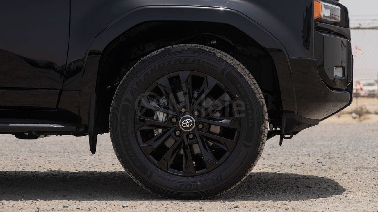 2025 Toyota Prado thumbnail 6