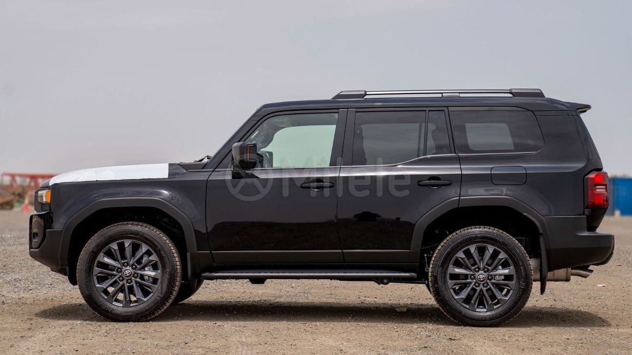 2025 Toyota Prado thumbnail 6