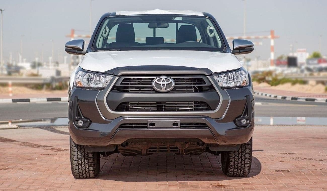 2025 Toyota Hilux SGLX thumbnail 5