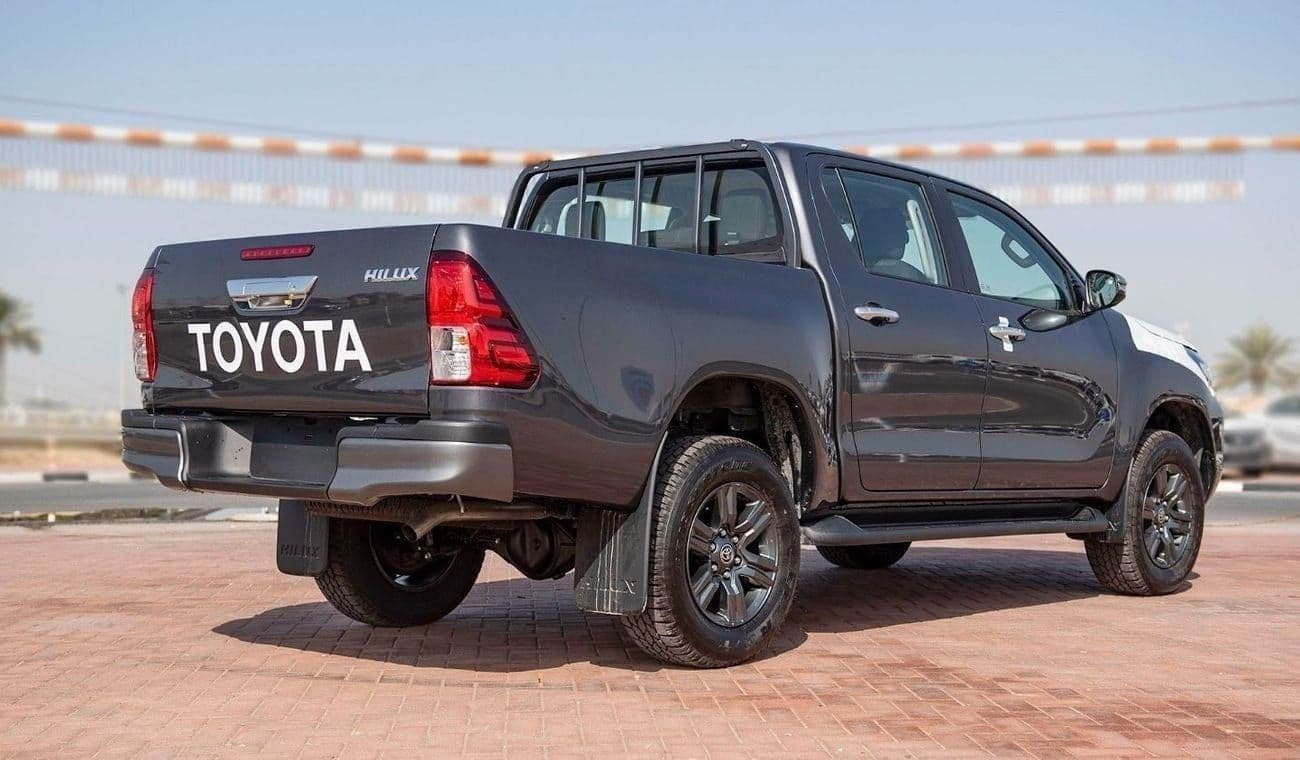 2025 Toyota Hilux SGLX thumbnail 6