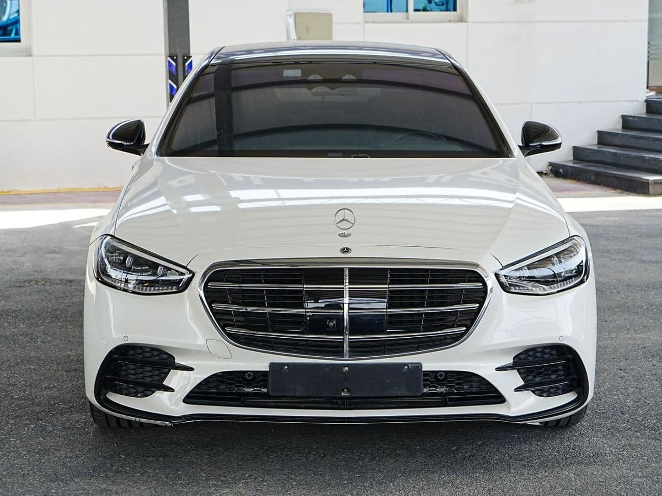2022 Mercedes Benz S 580 e thumbnail 2