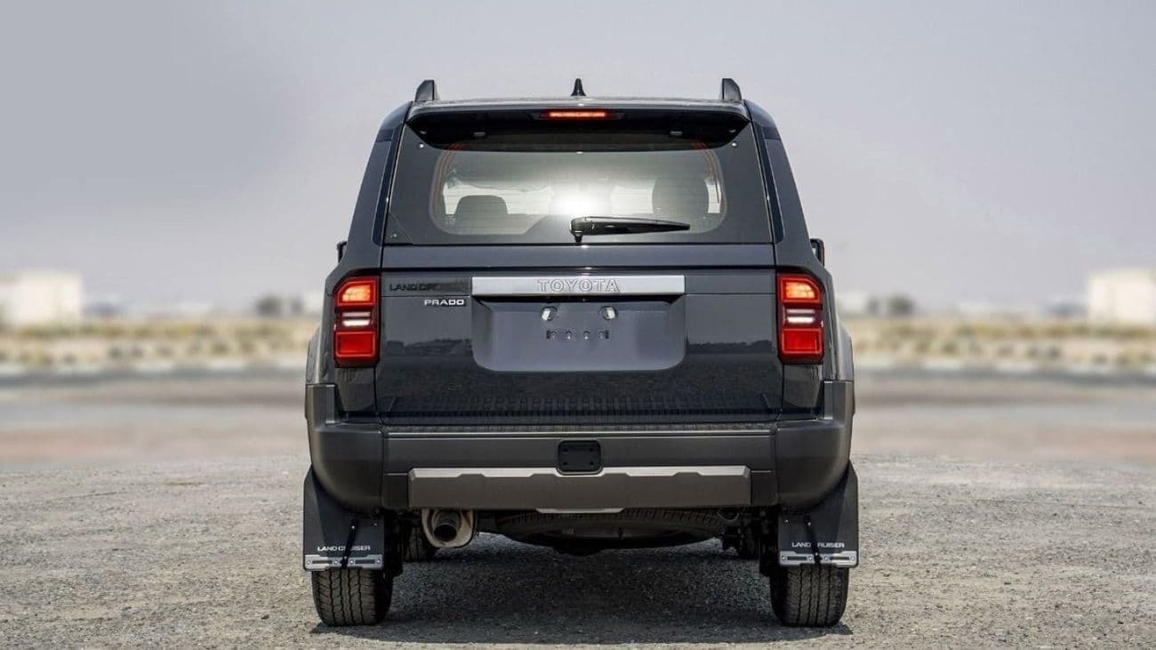 2025 Toyota Prado GXR thumbnail 8