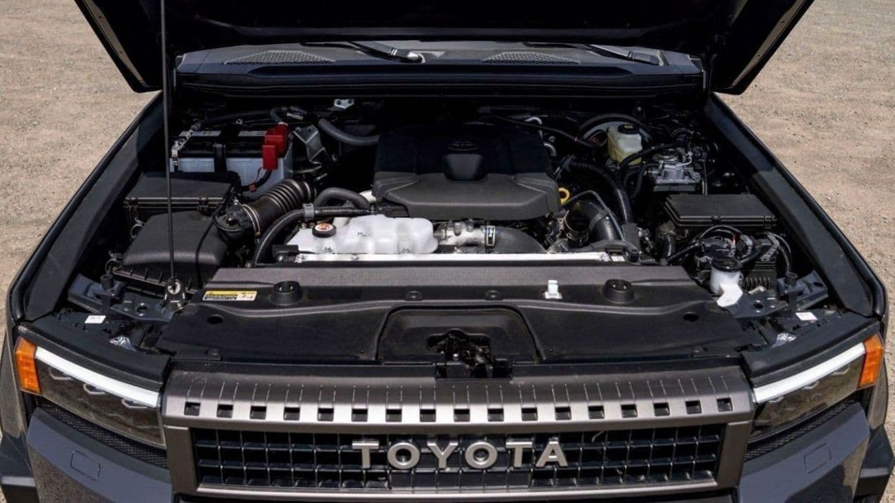 2025 Toyota Prado VXR thumbnail 4
