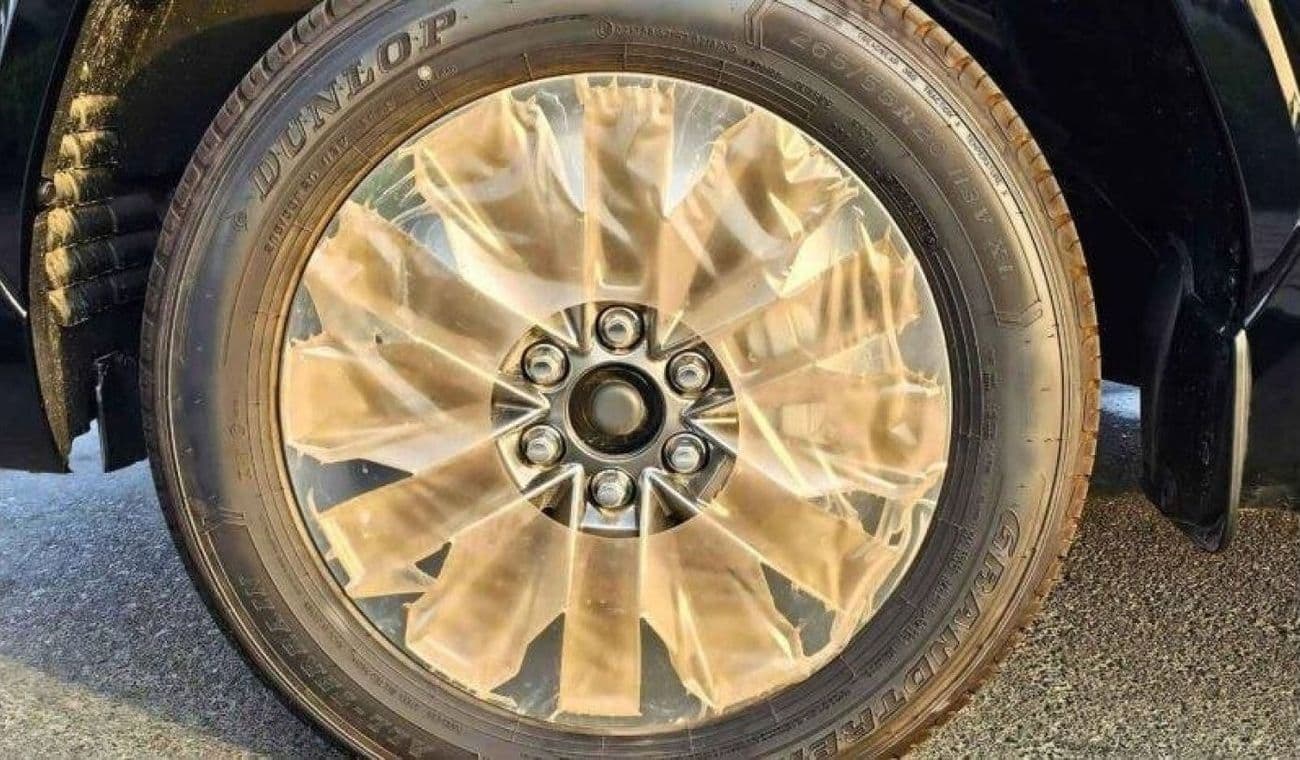 2025 Toyota Land Cruiser VX thumbnail 5