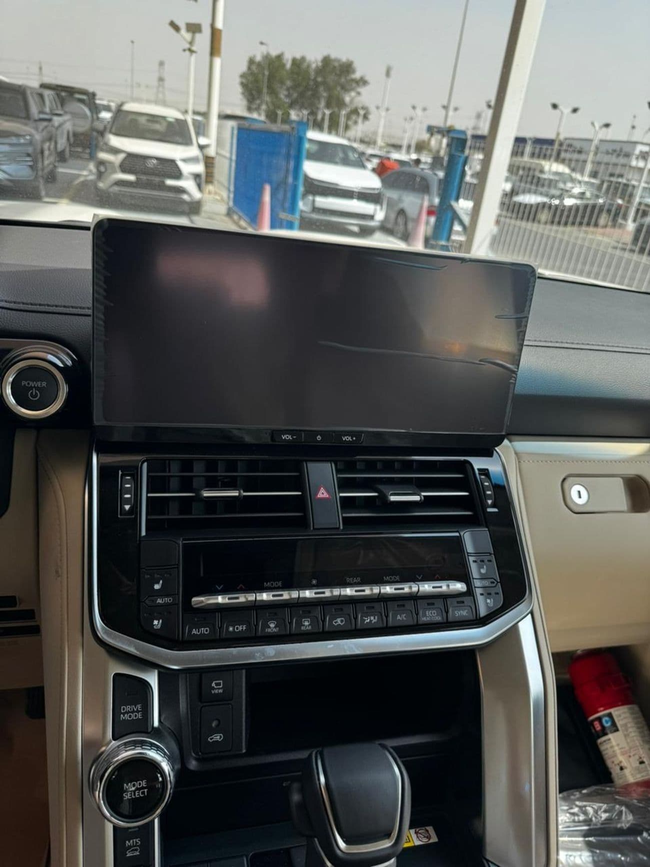 2026 Toyota Land Cruiser VXR thumbnail 7