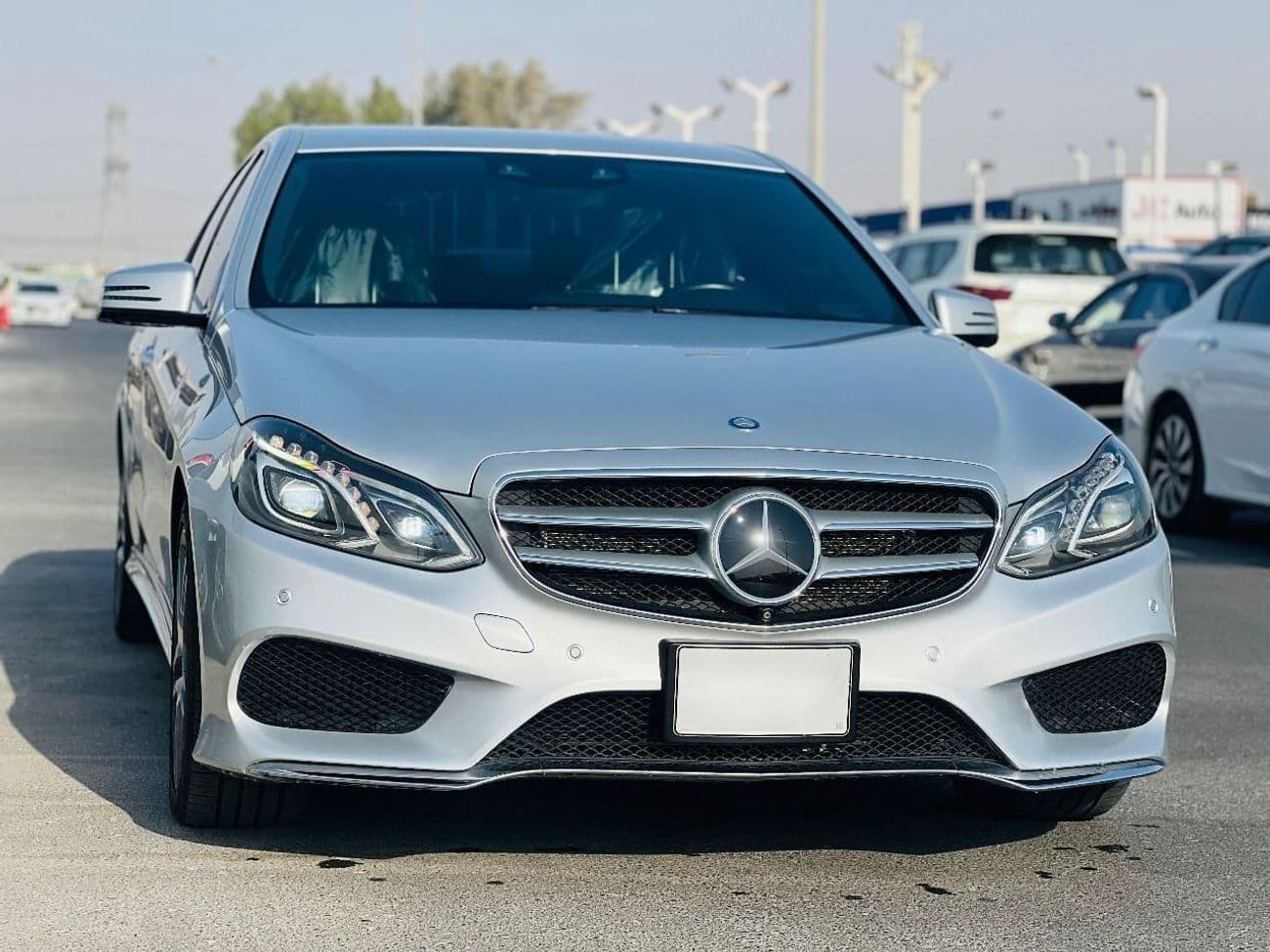 2015 Mercedes Benz E300 AVANTGARDE SPORT thumbnail 2